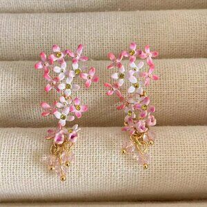LES NEREIDES PINK FLOWER EARRINGS pink lilac flower